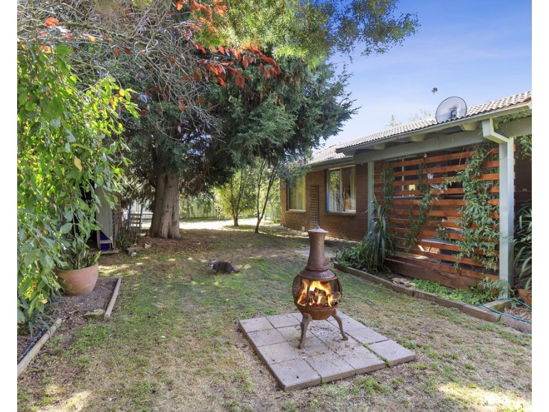 1 Lewis Court, Sebastopol VIC 3356