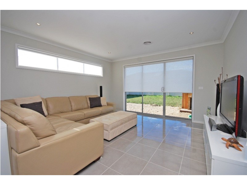 26 Normlyttle Parade, Miners Rest VIC 3352