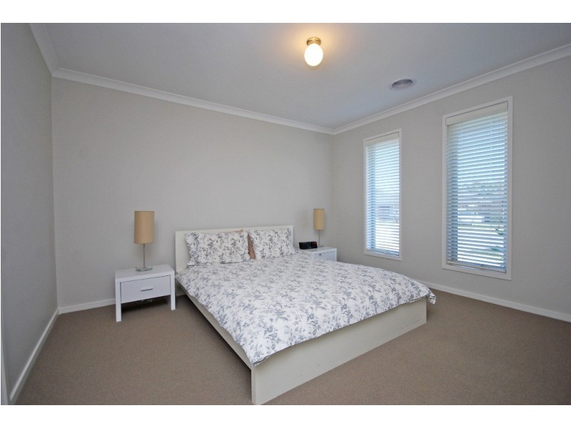 26 Normlyttle Parade, Miners Rest VIC 3352