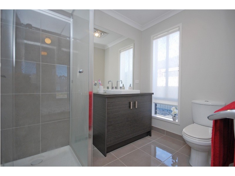 26 Normlyttle Parade, Miners Rest VIC 3352