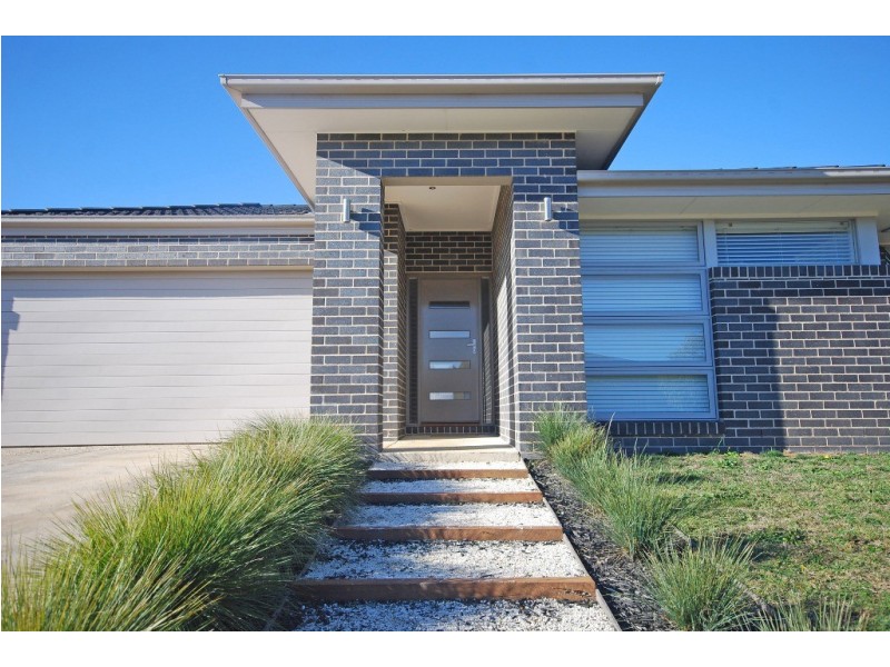 26 Normlyttle Parade, Miners Rest VIC 3352