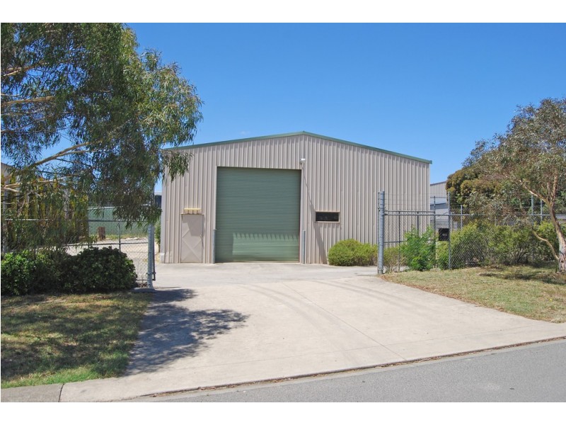 613 Otway Street South, Canadian VIC 3350