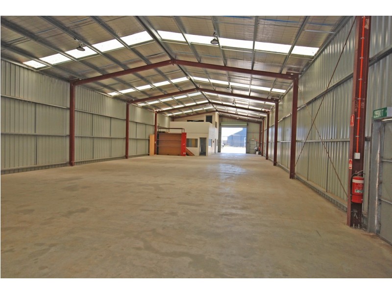 613 Otway Street South, Canadian VIC 3350