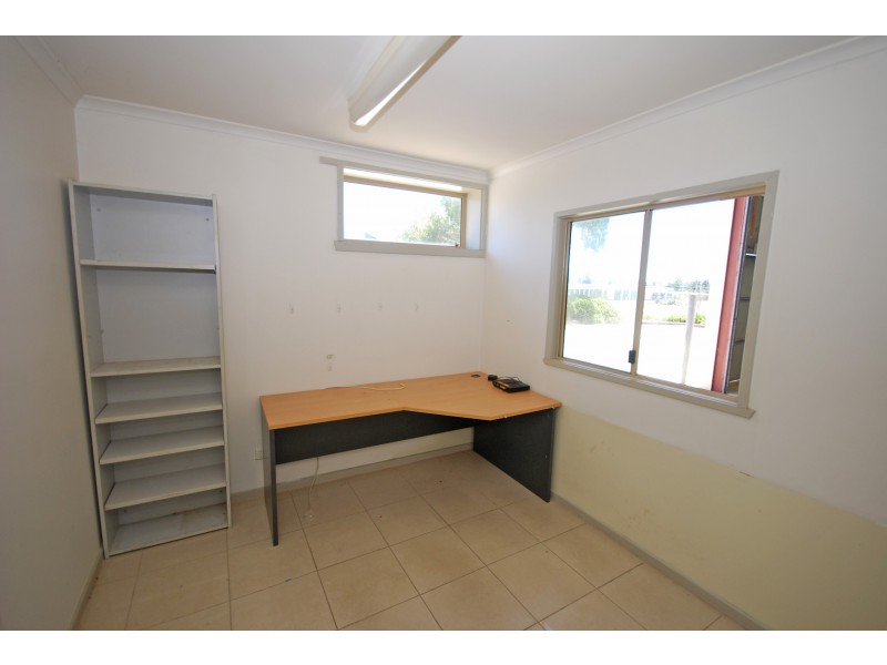 613 Otway Street South, Canadian VIC 3350