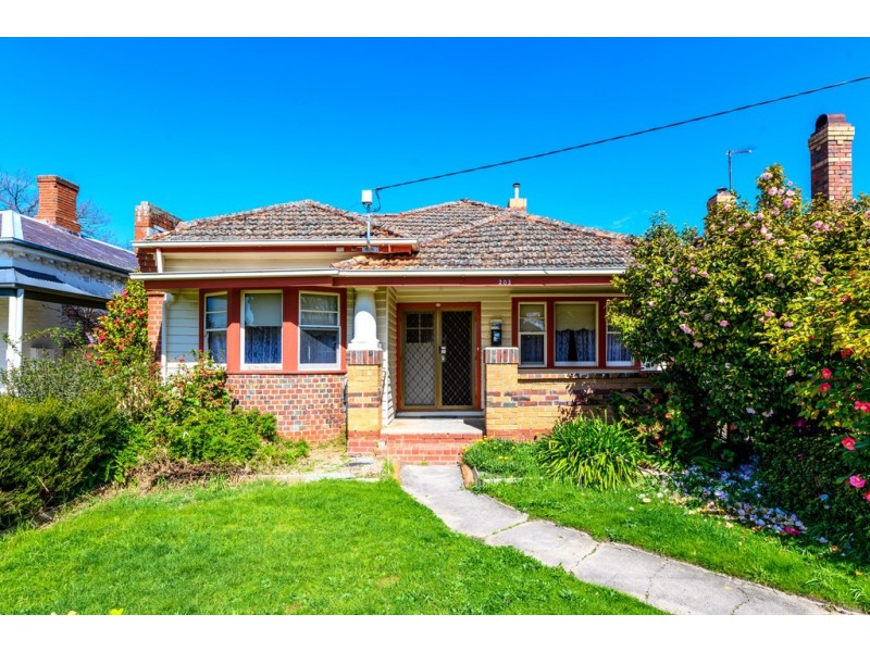 203 Macarthur Street, Soldiers Hill VIC 3350