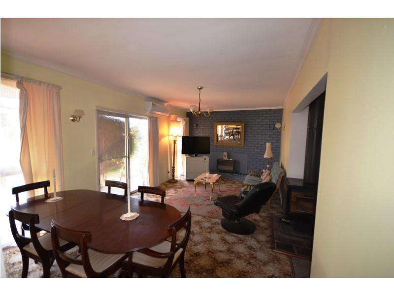 21 South Street, Beaufort VIC 3373