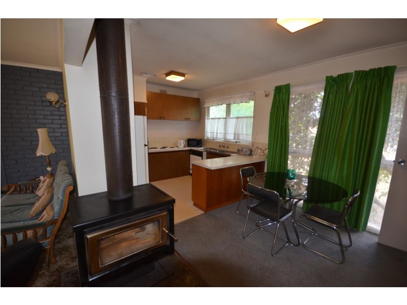 21 South Street, Beaufort VIC 3373