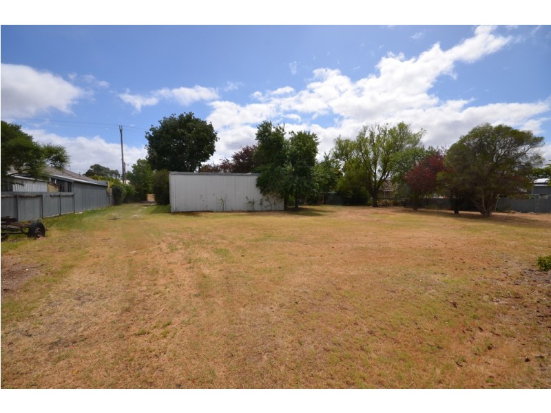 21 South Street, Beaufort VIC 3373