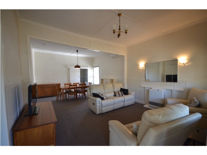 9 Willoby Street, Beaufort VIC 3373