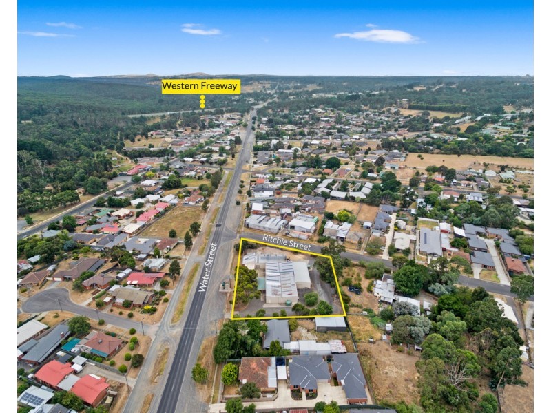 40 Water Street, Brown Hill VIC 3350