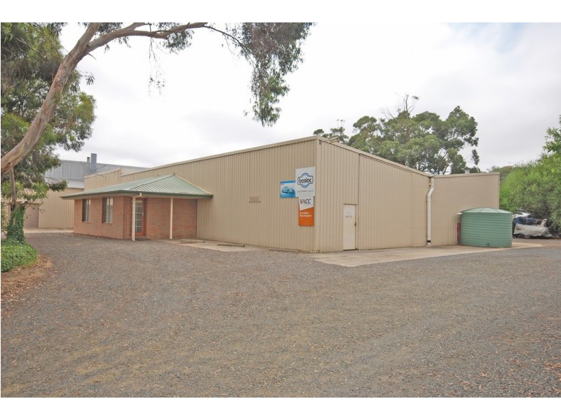 40 Water St, Brown Hill VIC 3350