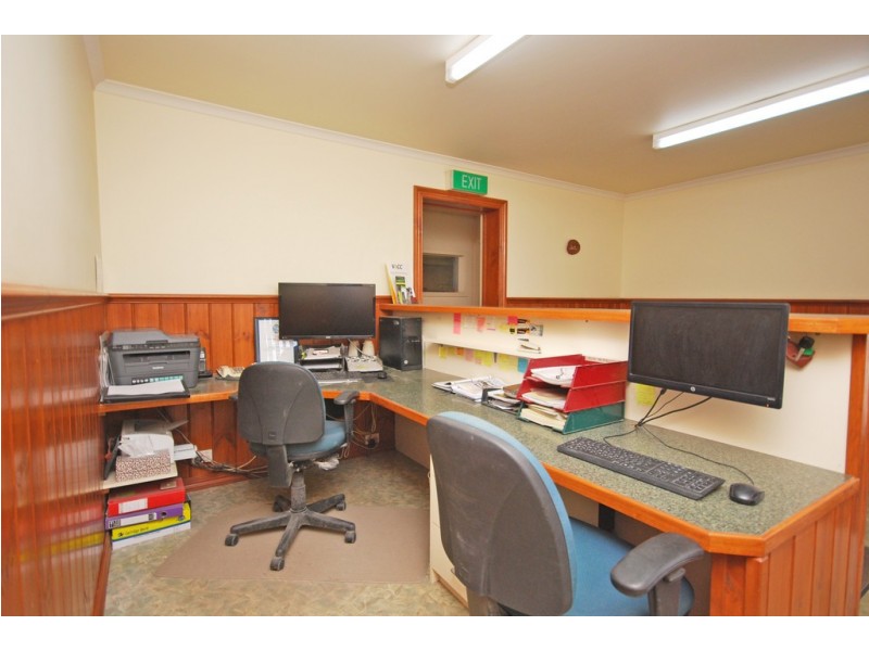 40 Water St, Brown Hill VIC 3350