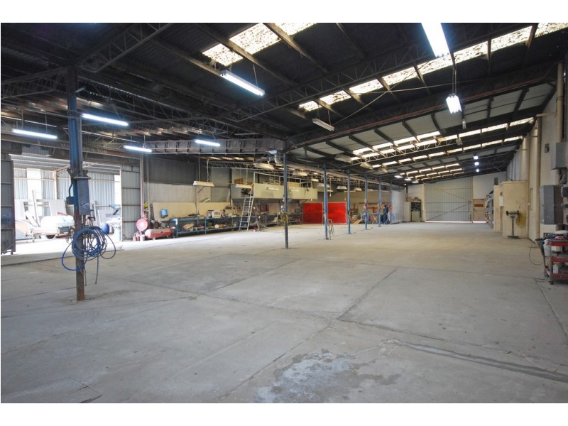 40 Water St, Brown Hill VIC 3350