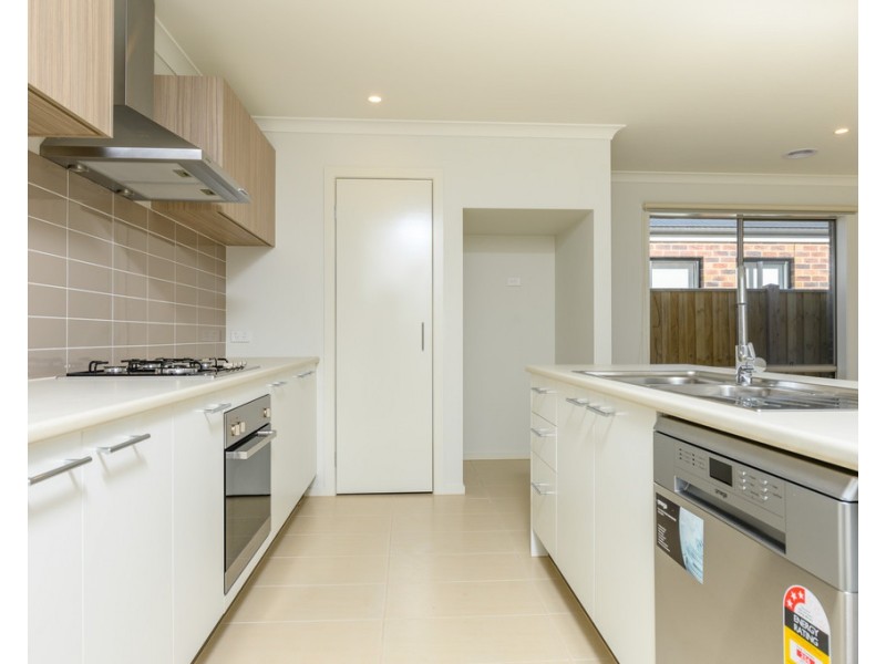 4 Sunbeam Street, Smythes Creek VIC 3351