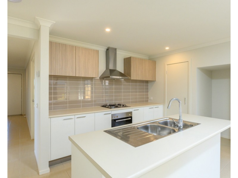 4 Sunbeam Street, Smythes Creek VIC 3351