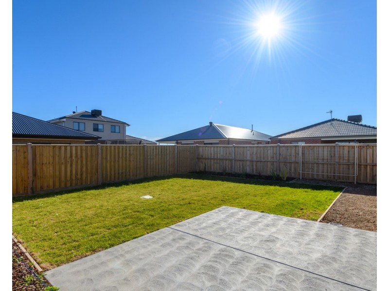 4 Sunbeam Street, Smythes Creek VIC 3351