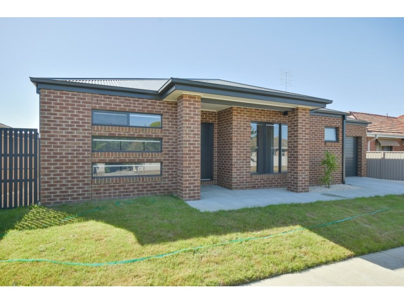 2A Brinkley Avenue, Wendouree VIC 3355
