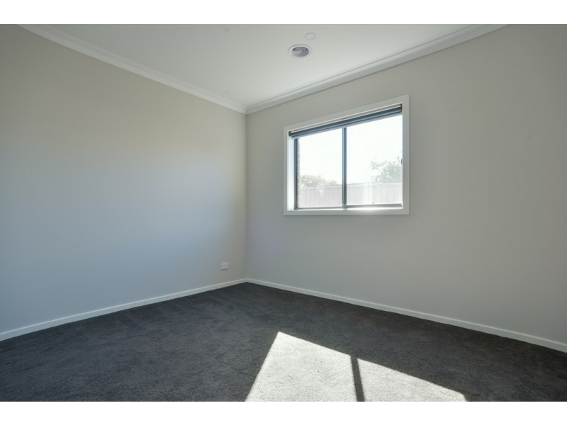 2A Brinkley Avenue, Wendouree VIC 3355