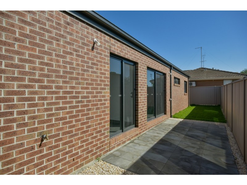 2A Brinkley Avenue, Wendouree VIC 3355