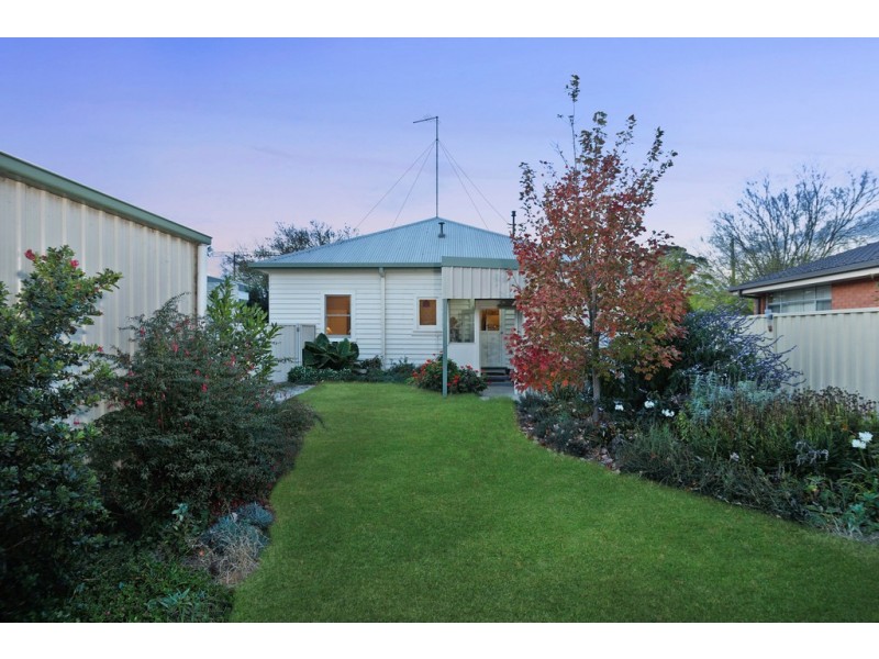 1313 Gregory Street, Lake Wendouree VIC 3350