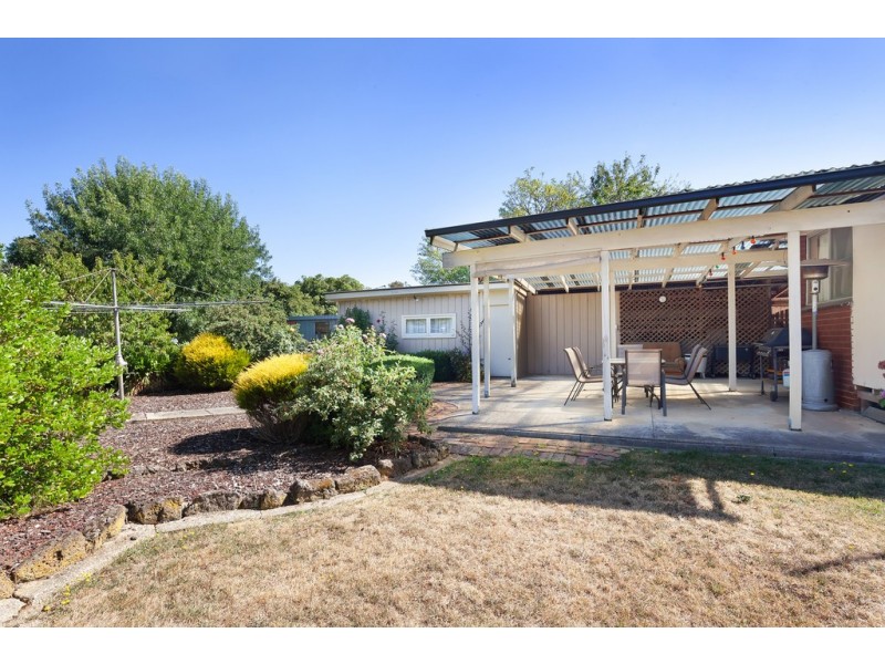 24 Vale Street, Alfredton VIC 3350