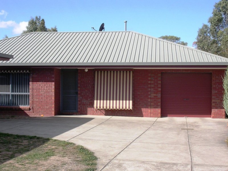 2/27 Lawrie Drive, Alfredton VIC 3350