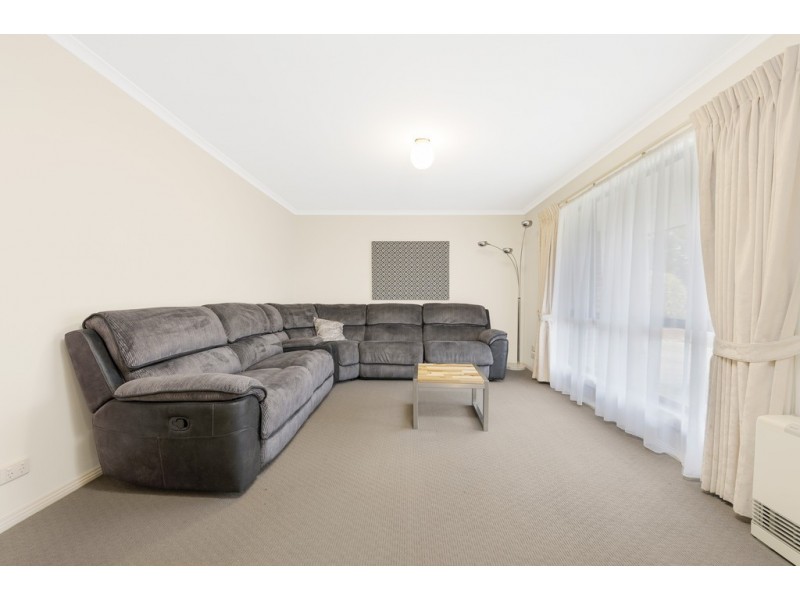 5 McAuley Drive, Brown Hill VIC 3350