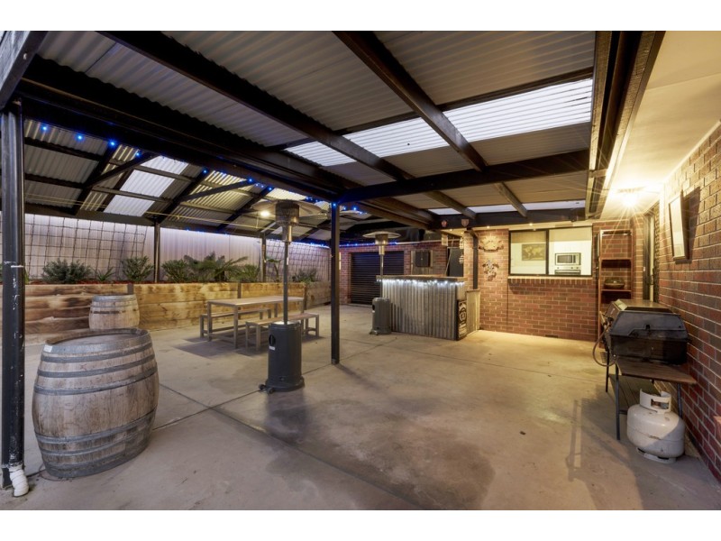 5 McAuley Drive, Brown Hill VIC 3350