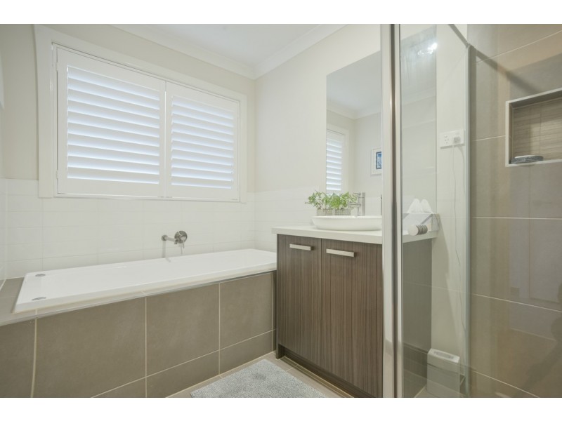 33 Portsea Street, Alfredton VIC 3350