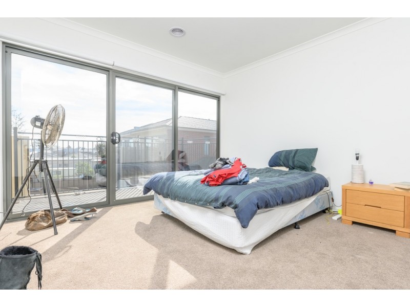 2/1106a Gregory Street, Lake Wendouree VIC 3350