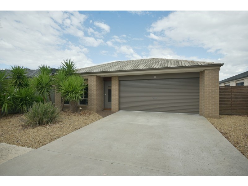 23 Macquarie Close, Delacombe VIC 3356