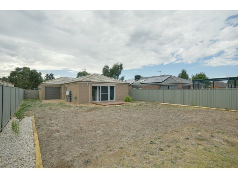 23 Macquarie Close, Delacombe VIC 3356