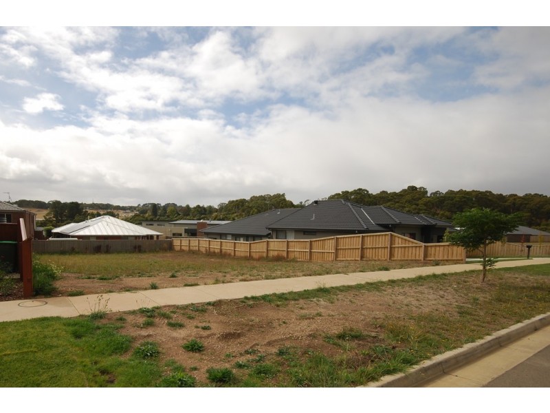 38 Apple Orchard Drive, Brown Hill VIC 3350