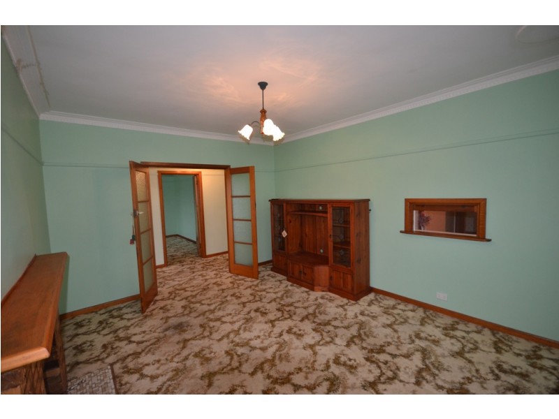 102 Montgomery Street, Skipton VIC 3361