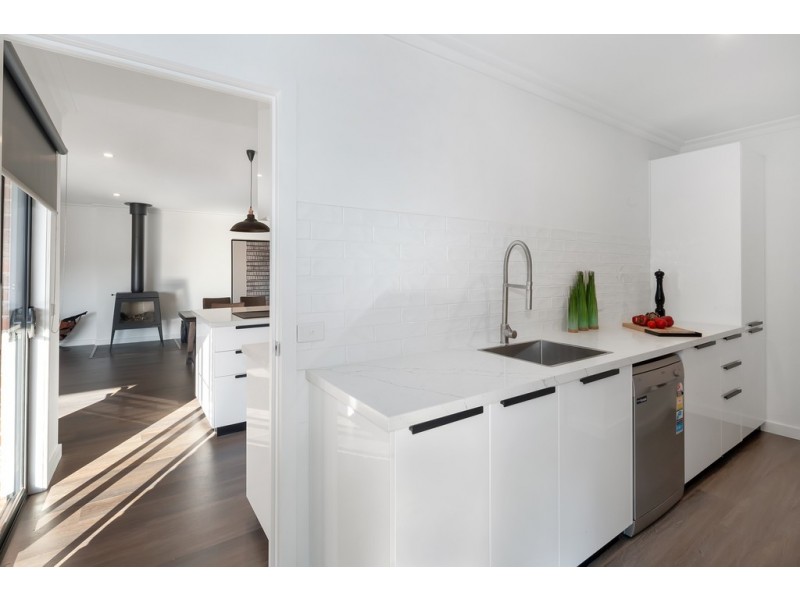 61 Albert Street, Clunes VIC 3370