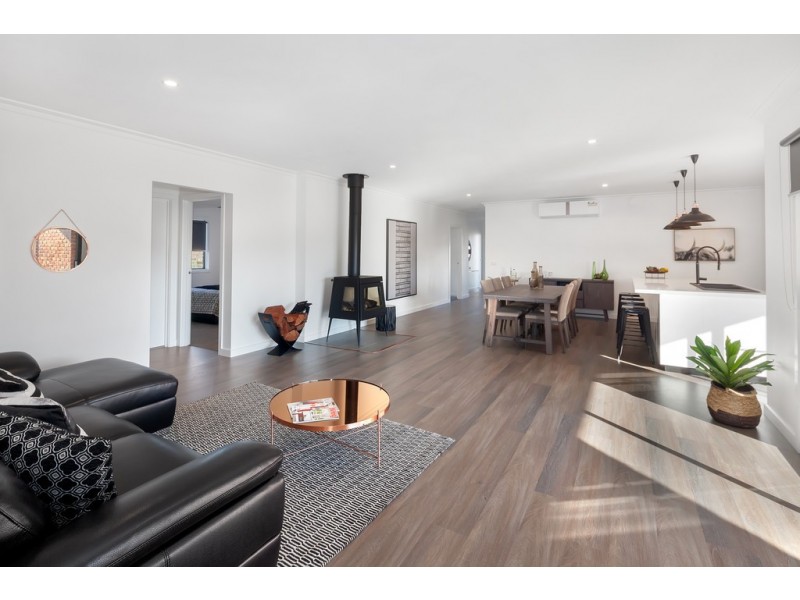 61 Albert Street, Clunes VIC 3370