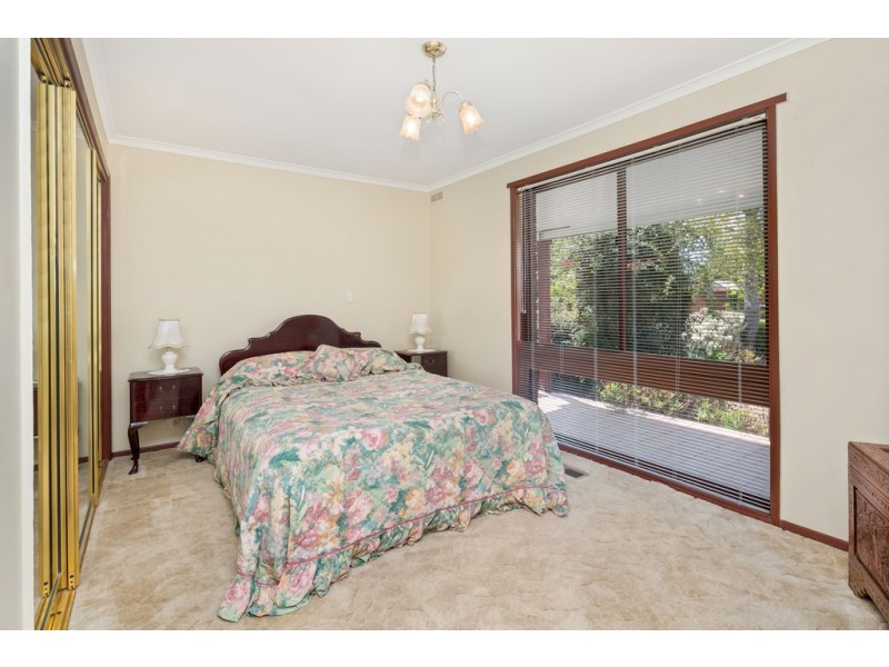 2 Lynne Court, Delacombe VIC 3356