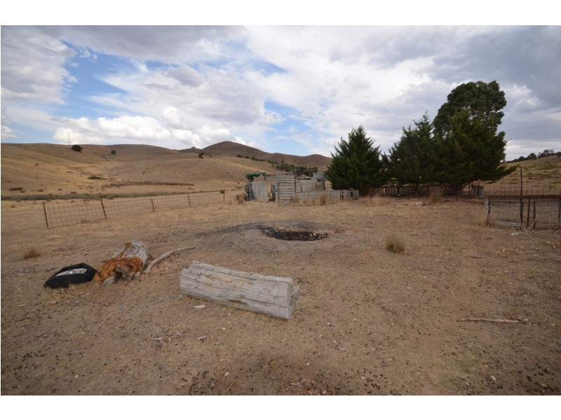 CA 210 Townsing Road, Amphitheatre VIC 3468