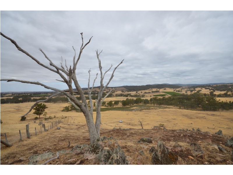 Lot 2 CA’s 3, 4, 4A and 4B Moonambel-Warrenmang Road, Moonambel VIC 3478