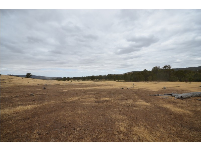 Lot 2 CA’s 3, 4, 4A and 4B Moonambel-Warrenmang Road, Moonambel VIC 3478