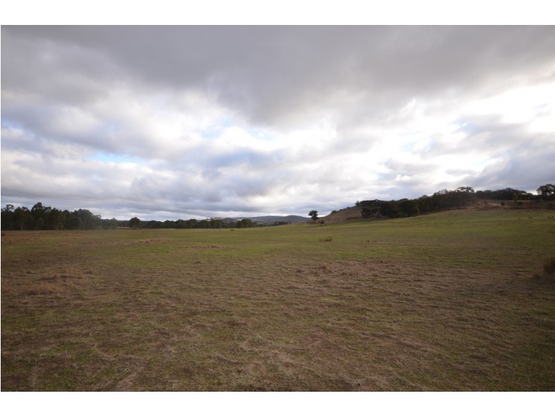 Lot 2 CA’s 3, 4, 4A and 4B Moonambel-Warrenmang Road, Moonambel VIC 3478