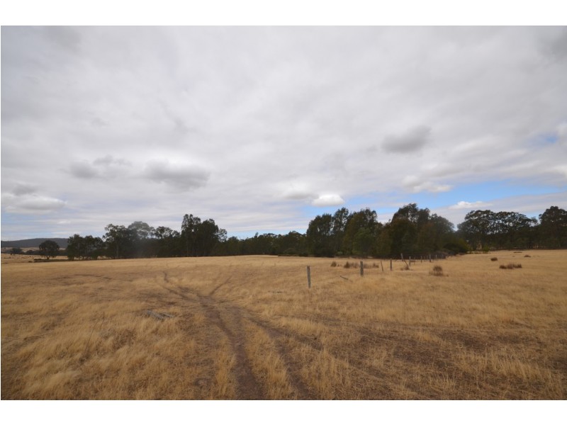 Lot 2 CA’s 3, 4, 4A and 4B Moonambel-Warrenmang Road, Moonambel VIC 3478
