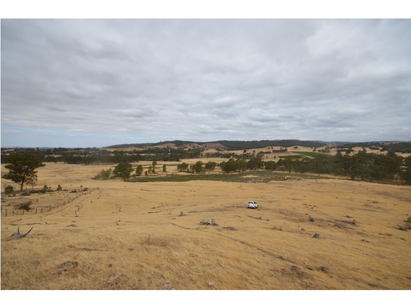 Lot 2 CA’s 3, 4, 4A and 4B Moonambel-Warrenmang Road, Moonambel VIC 3478