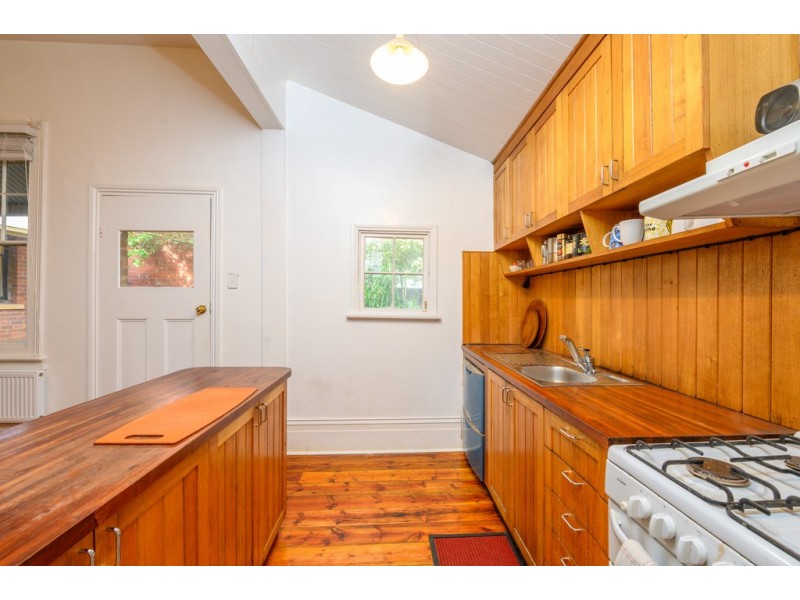 329 Armstrong Street North, Soldiers Hill VIC 3350