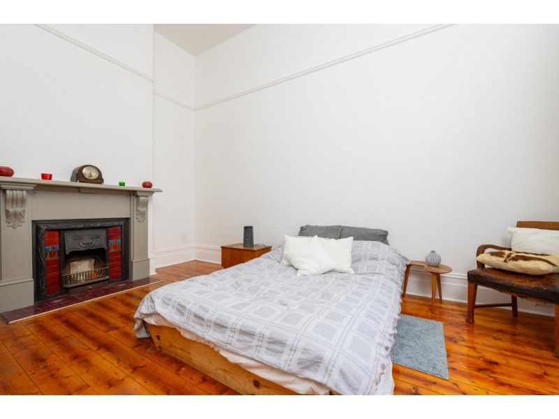 329 Armstrong Street North, Soldiers Hill VIC 3350