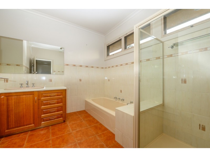 1012-1014 Geelong Road, Mount Clear VIC 3350