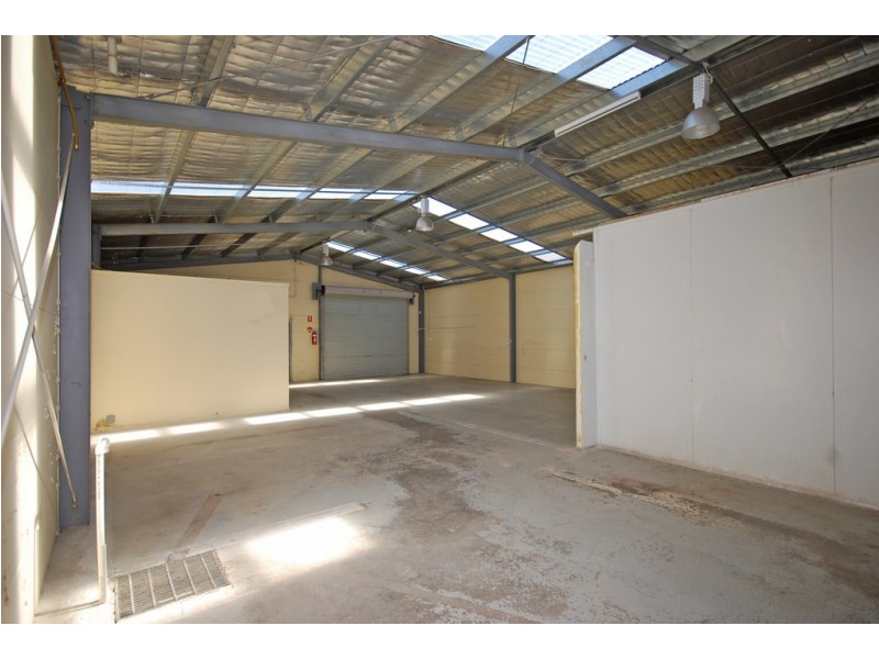 1/1101B Latrobe Street, Delacombe VIC 3356