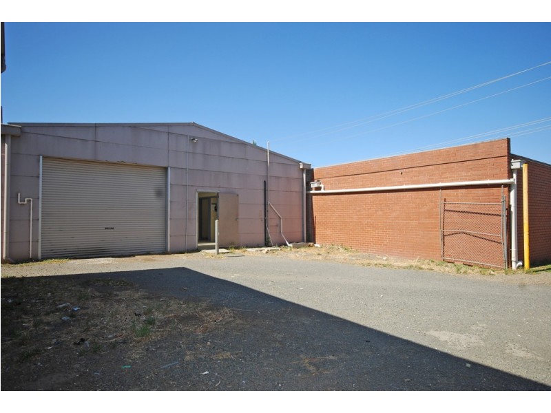 1/1101B Latrobe Street, Delacombe VIC 3356