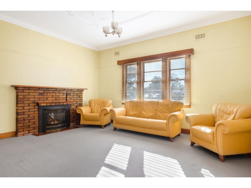 228 Main Road, Golden Point VIC 3350