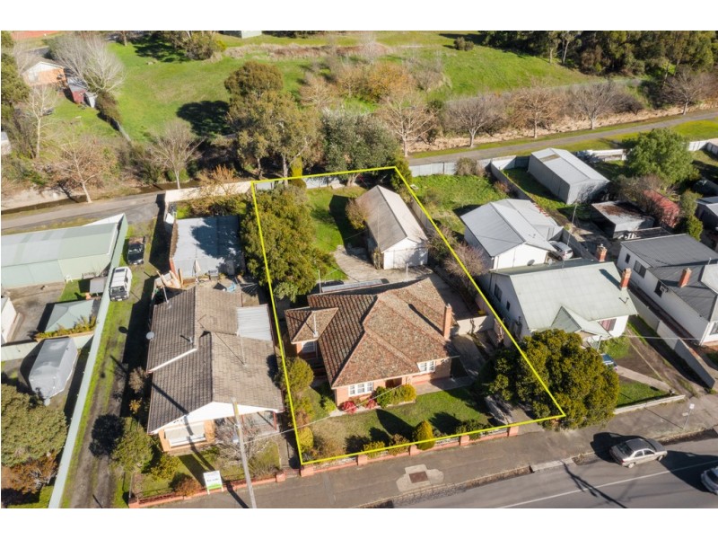 228 Main Road, Golden Point VIC 3350